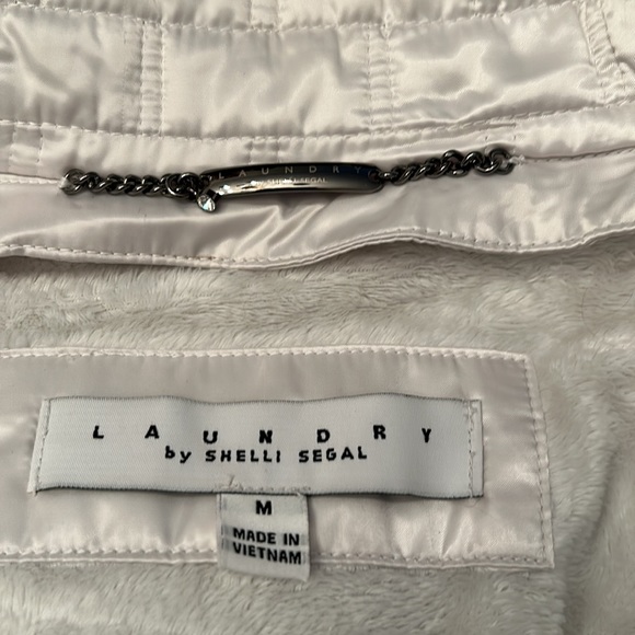 LAUNDRY BY SHELLI SEGAL WHITE SKI STYLE COAT REMOVABLEFLEECE LINING MEDIUM - Picture 3 of 3